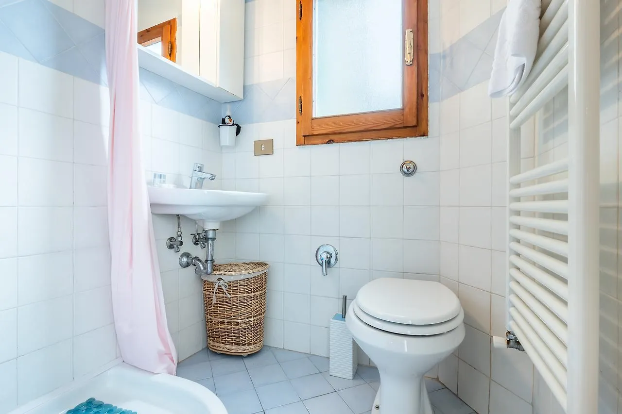 Sant'Ambrogio Students House Apartment Florence Italy